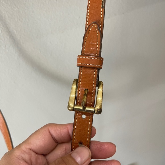 Vintage Dooney & Bourne Essex Pebbled Leather Crossbody - Picture 15 of 17